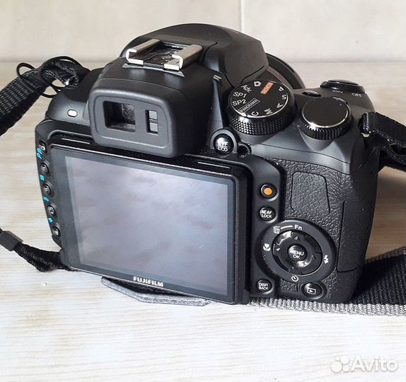 Компактный фотоаппарат FujiFilm FinePix HS25