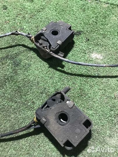 Замок капота Bmw X5 E53 M54B30 2000