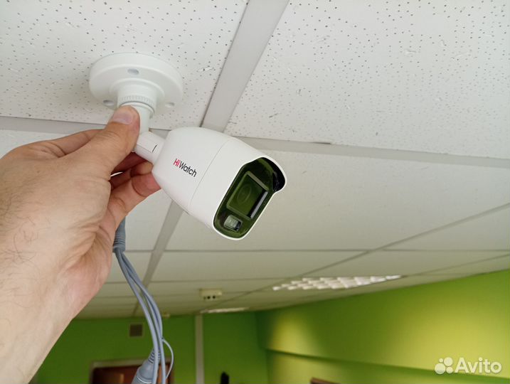 Камера аналог 5Мп HiWatch DS-T500L с мкф, цв ночью