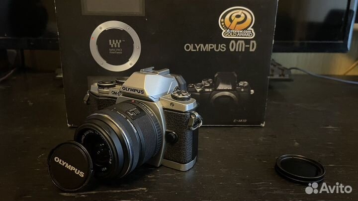 Olympus omd em10