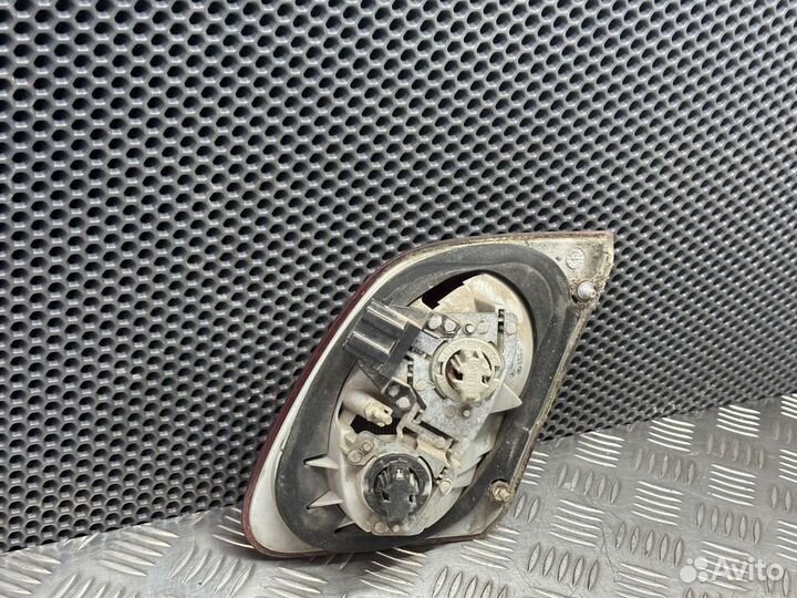 Фонарь Mercedes-Benz W210