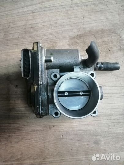 Дросельная заслонка Toyota Corolla 150 1ZR-FE