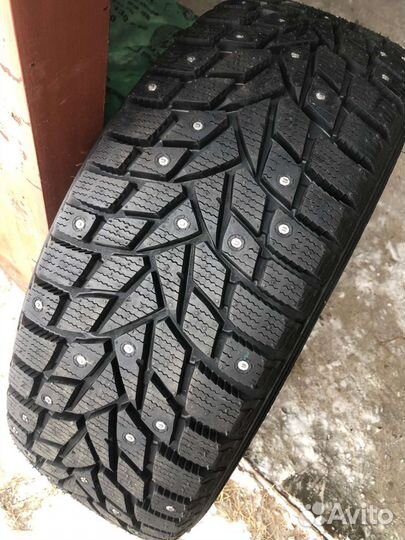 Dunlop SP Winter Ice 02 205/55 R16 94