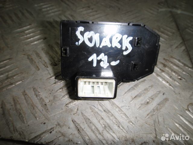 Блок управления электрозеркалами Solaris (17) б/у (арт. 93530H5000)
