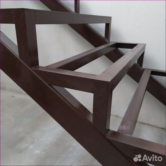 Лестница металлическая