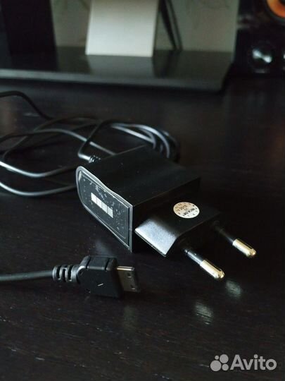 Кабели и зарядные устройства