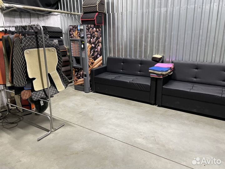 Чехлы на сидения Nissan Tiida, и другие