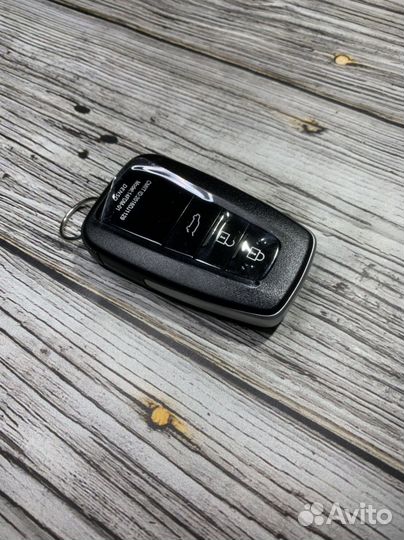 Ключ Тойота Рав4