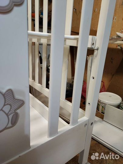 Кроватка с ящиком на колёсиках