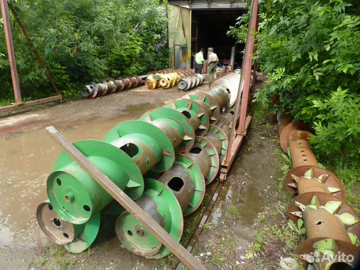 Консульный шнек жатки битер