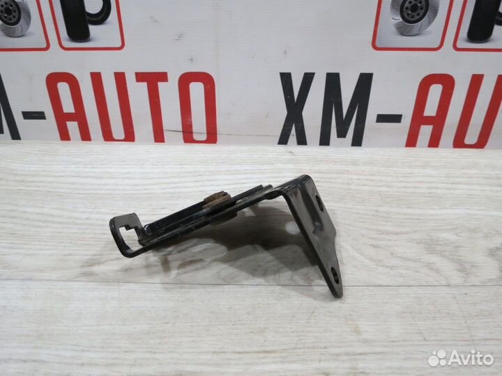 Замок спинки сидения Ford Focus 3