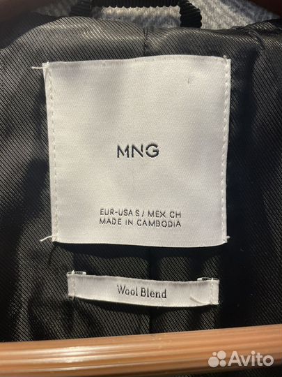 Пальто женское Mango