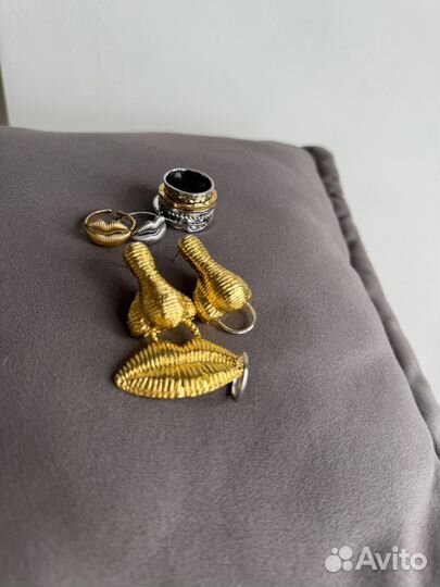 Schiaparelli серьги