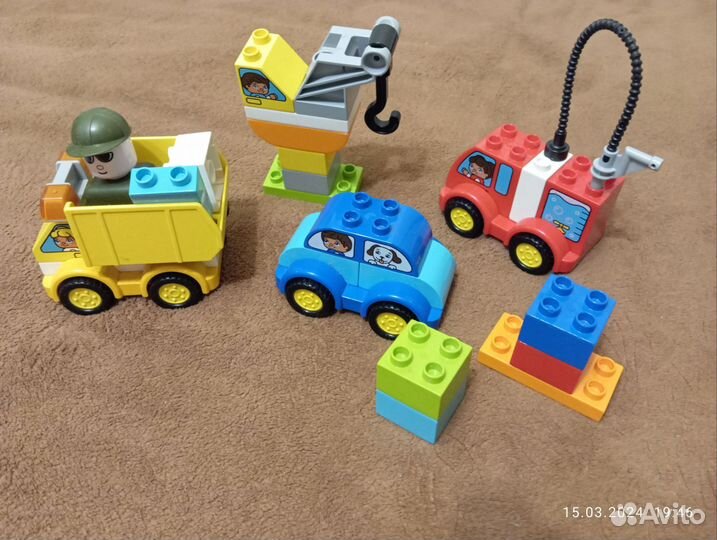 Lego duplo. Машинки пластины кубики