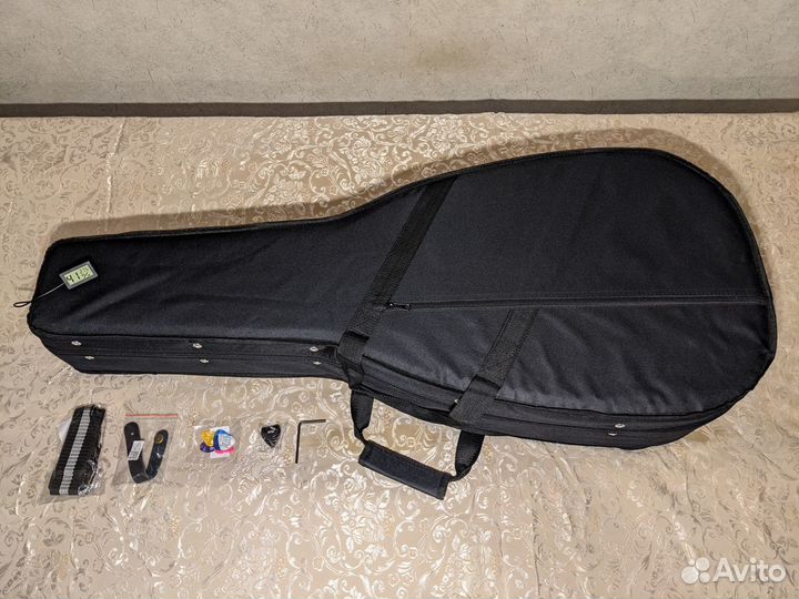 Гитара из массива ситхинской ели Cort MR710F LH NS