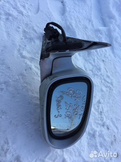 Зеркало правое на мерседес W209