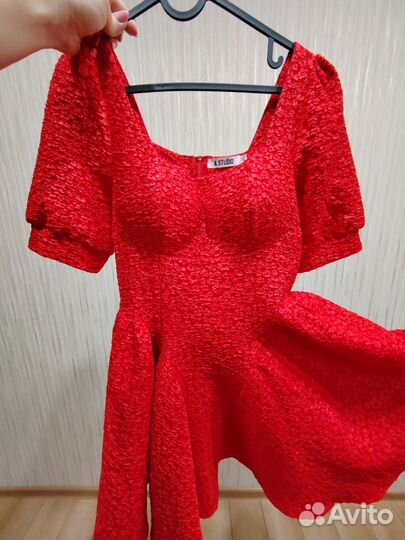 Вечернее платье 46 размера красное