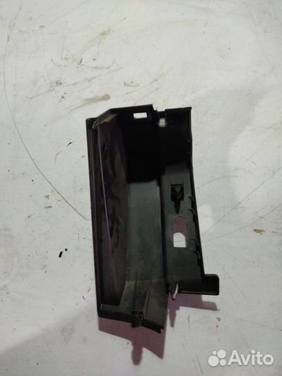 Накладка торпедо левая Mazda Mazda6 GH 2.0 LF 2011