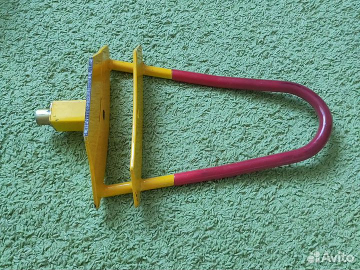 Блокиратор руля механический