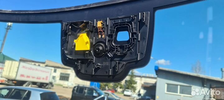 Лобовое стекло