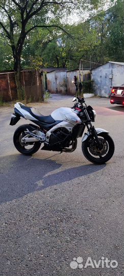 Сузуки GSR 400