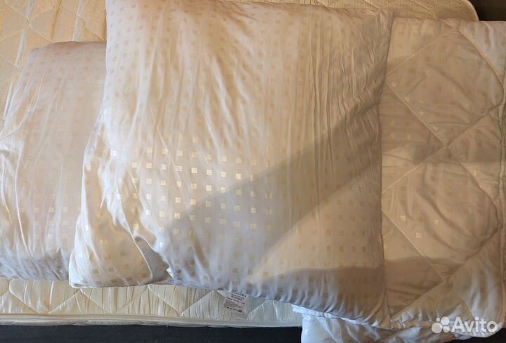 Одеяло и подушки
