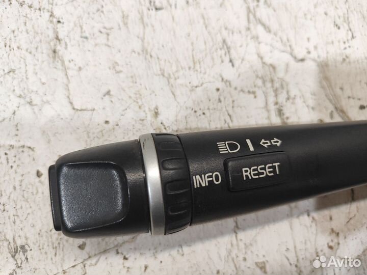 Переключатель поворотов подрулевой