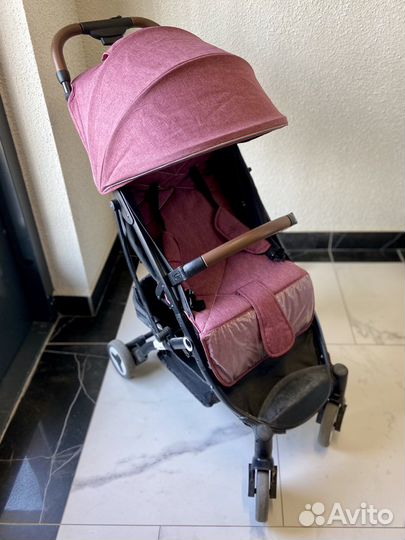 Прогулочная коляска mccan