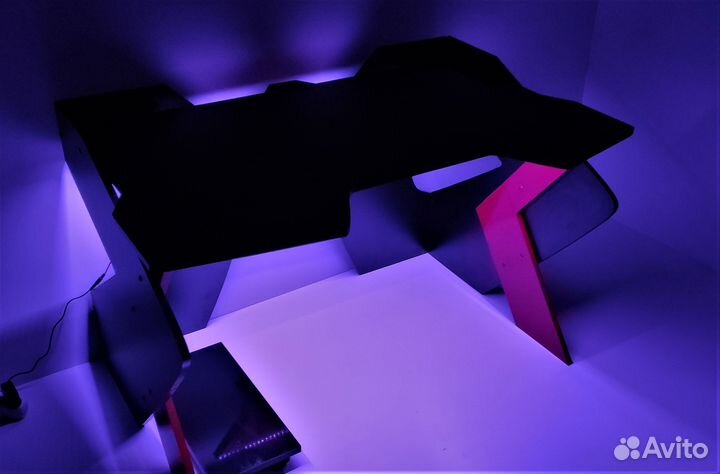 Компьютерный стол Геймерский