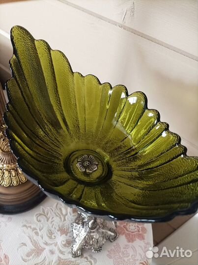 Ваза. путти. мельхиор.цветное стекло. винтаж