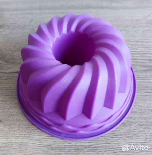 Форма силиконовая для выпечки 24см