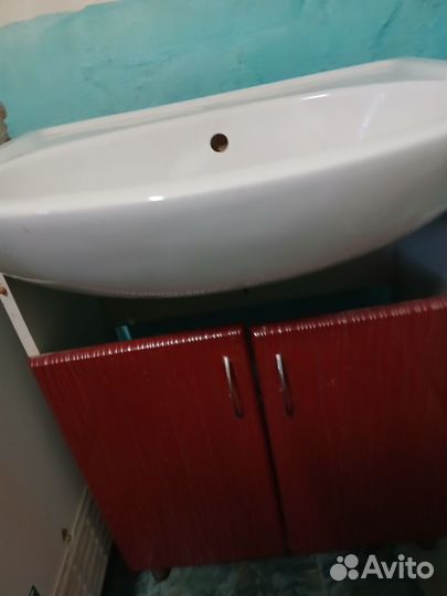 Раковина с тумбой