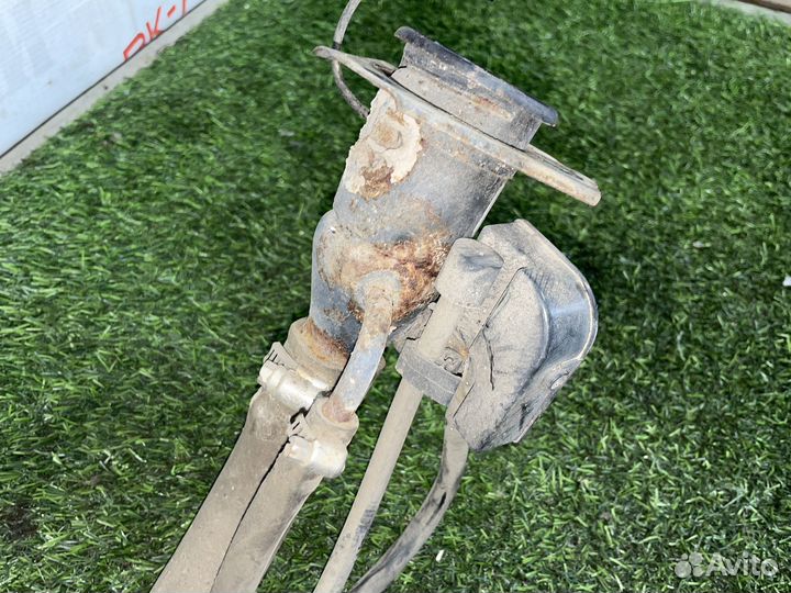 Горловина топливного бака Cadillac Escalade GMT900