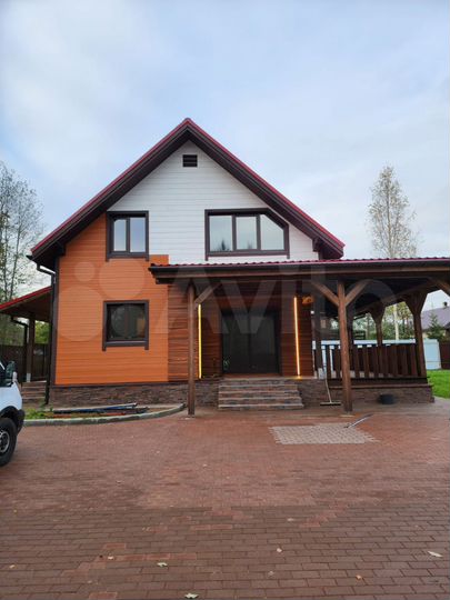 Дом 165 м² на участке 10 сот.