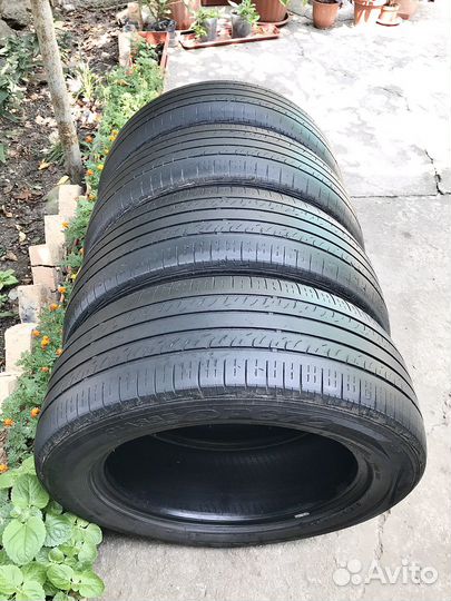 Nexen Classe Premiere 672 215/60 R17 96H