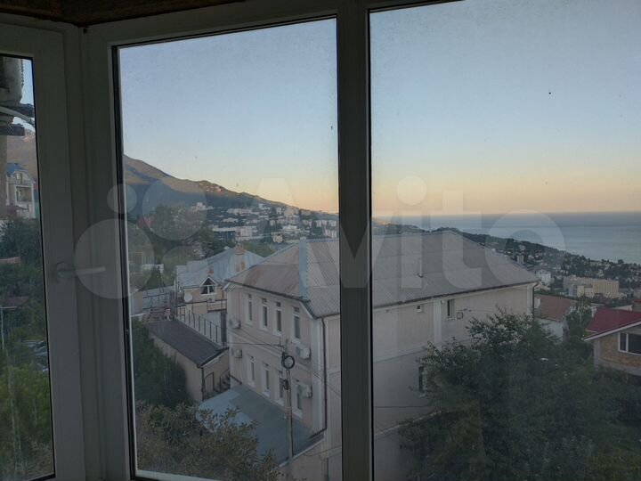 2-к. квартира, 70 м², 2/3 эт.