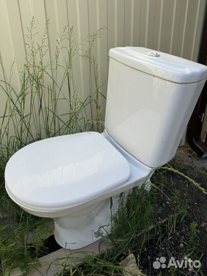 Унитазы и бачки бу