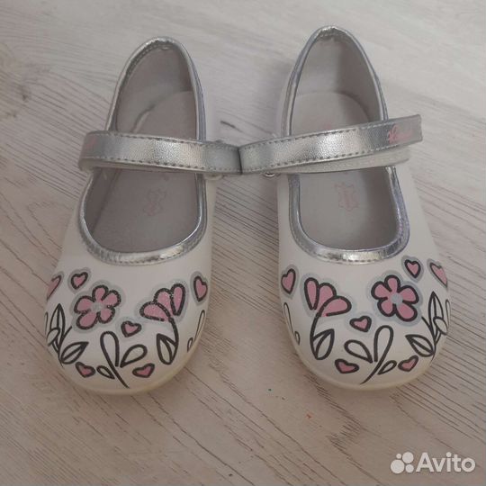 Туфли для девочки 24 размер