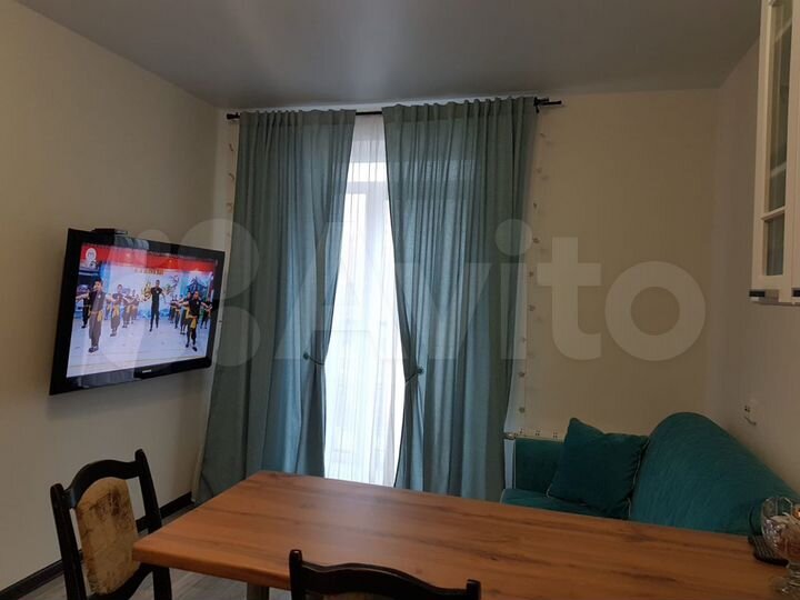 2-к. квартира, 46 м², 3/6 эт.