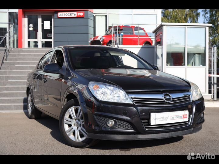 Opel Astra 1.6 МТ, 2011, 150 000 км