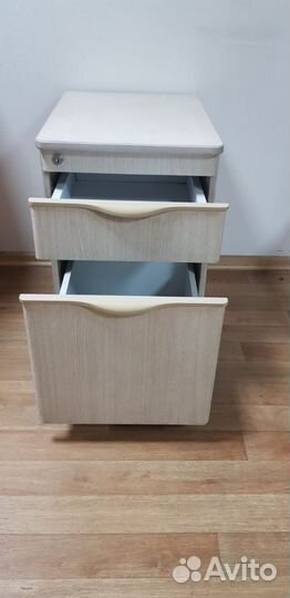 Тумба офисная выкатная