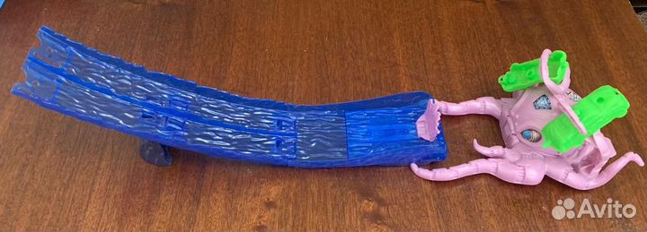 Hot Wheels Монстр-трак Прыжок на Осьминога