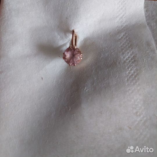 Золотые серьги с натуральными камнями