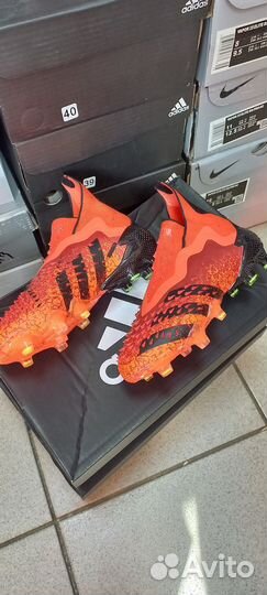 Футбольные бутсы adidas predator