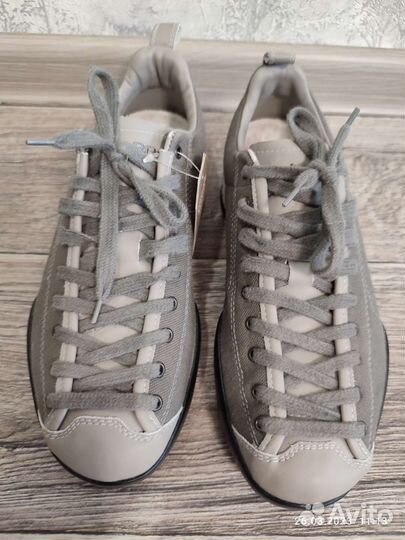 Треккинговые кроссовки Scarpa Mojito SW