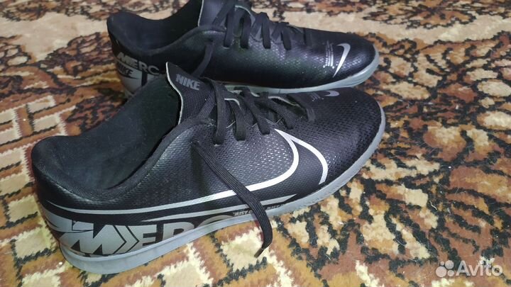 Футзалки nike