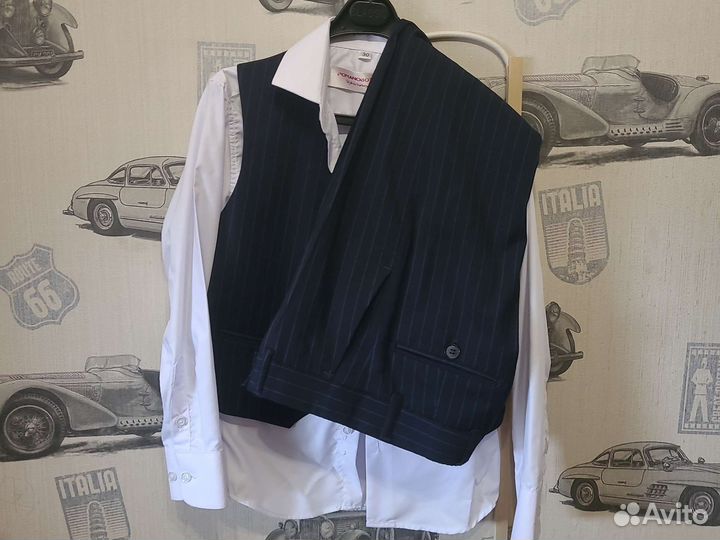 Костьюм тройка, школьный