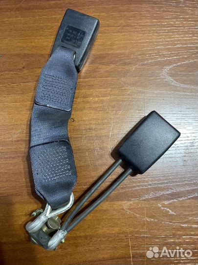 Замок ремня безопасности задний Mercedes-Benz