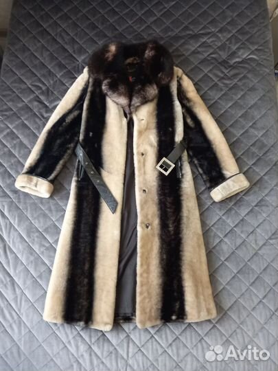 Легкая,натуральная мутоновая шуба