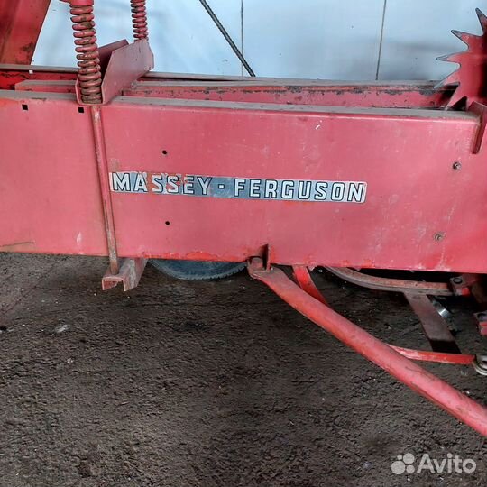 Пресс-подборщик Massey Ferguson Пресс-подборщик тюковый 1800 series, 1990